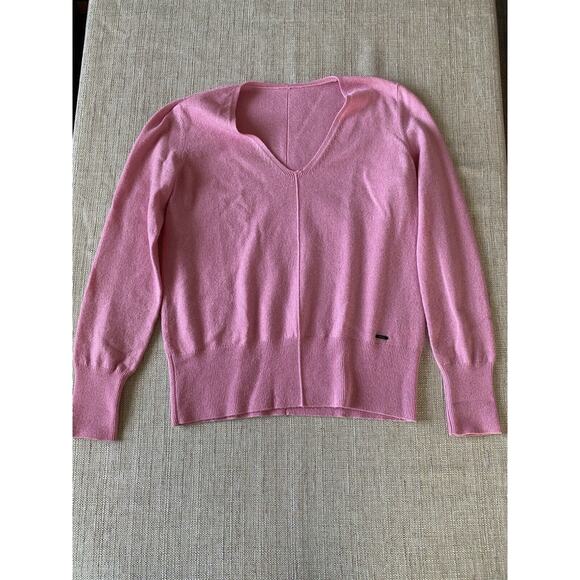 AKRISV-Neck Sweater in Ultra Fine 100% Italian Cashmere Rose Pink S/M